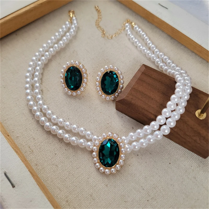 Elegant pearl necklace & earring - Image 3