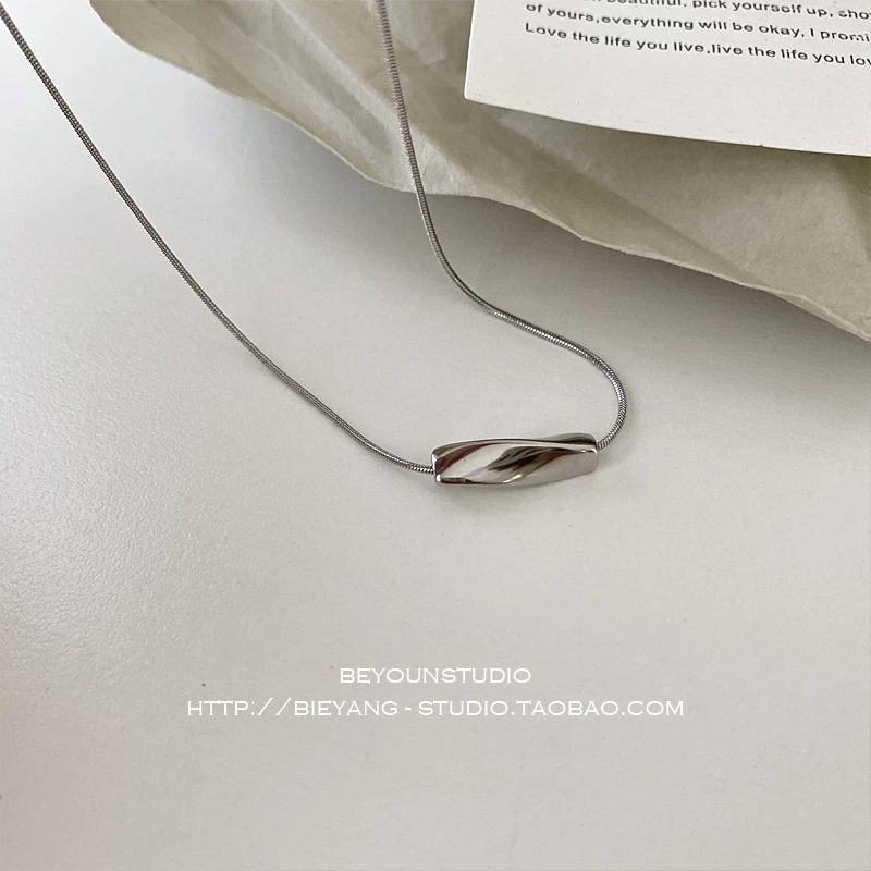 twisted Stainless steel necklace - Image 4