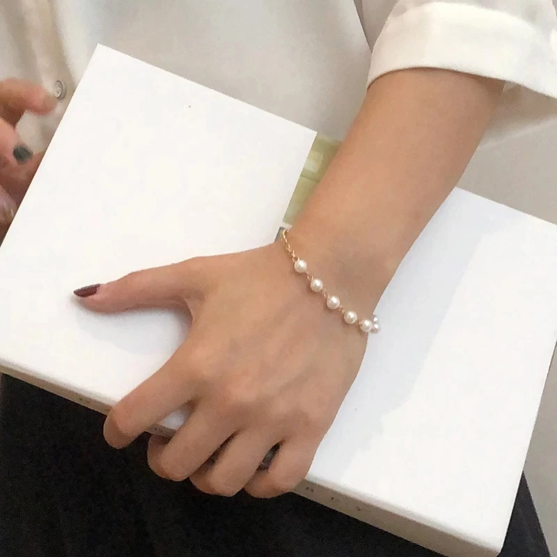 pearl bracelet