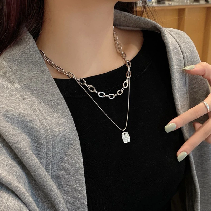 Bar necklace