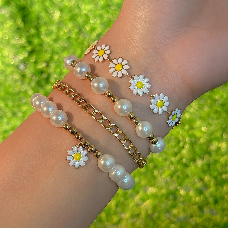 4 pcs daisy pearl bracelet