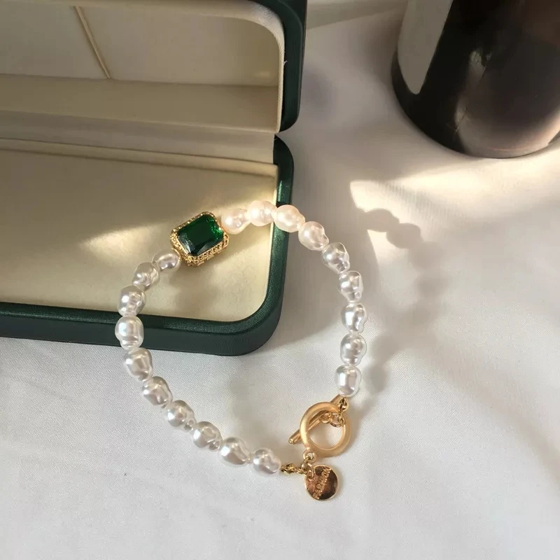 pearl bracelet