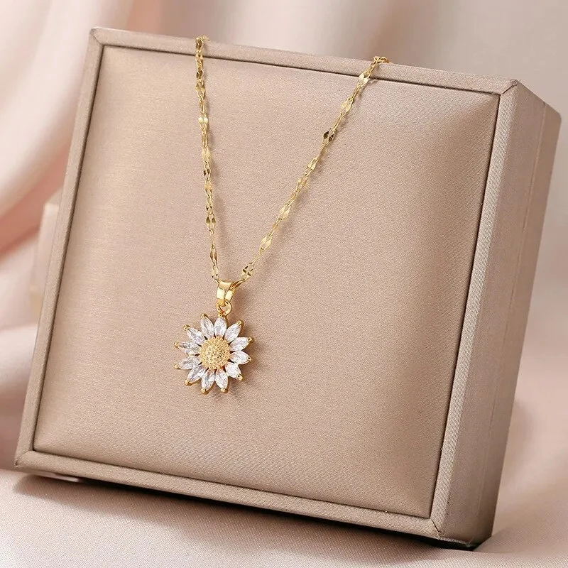 flower stainless steel necklace